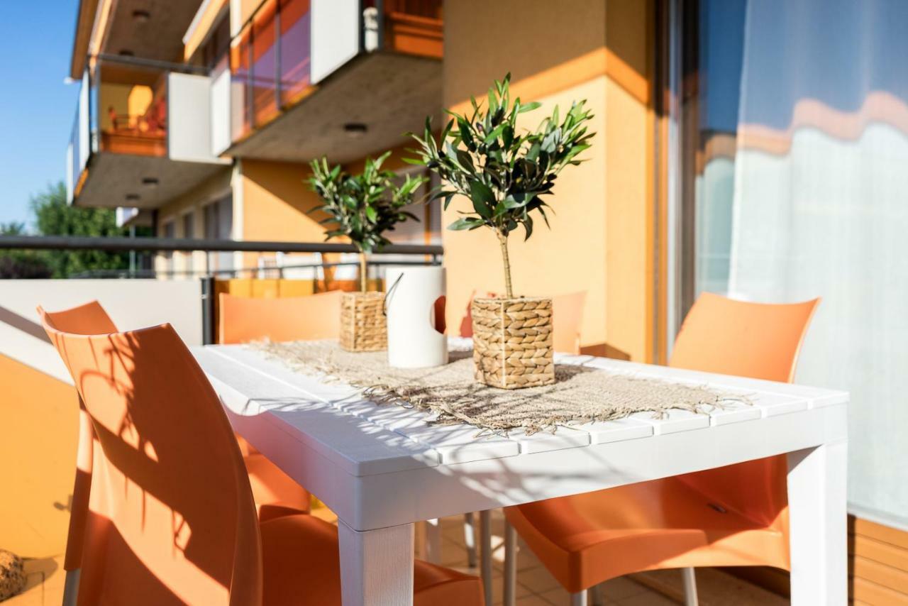 סירמיונה Callas Family Apartment מראה חיצוני תמונה